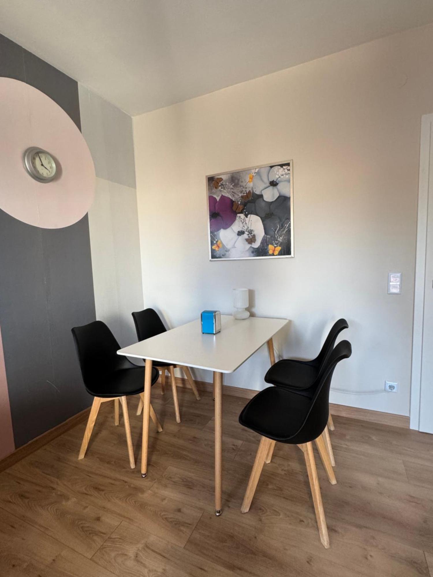 Apartment 55 I Cental Hof I Wifi I Tv Екстериор снимка